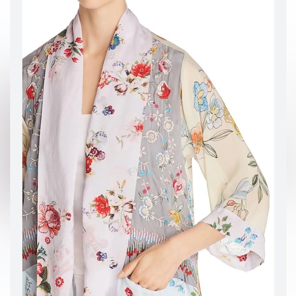 Johnny Was Pastel Floral Silk Kimono Size‎ Small - Picture 4 of 16